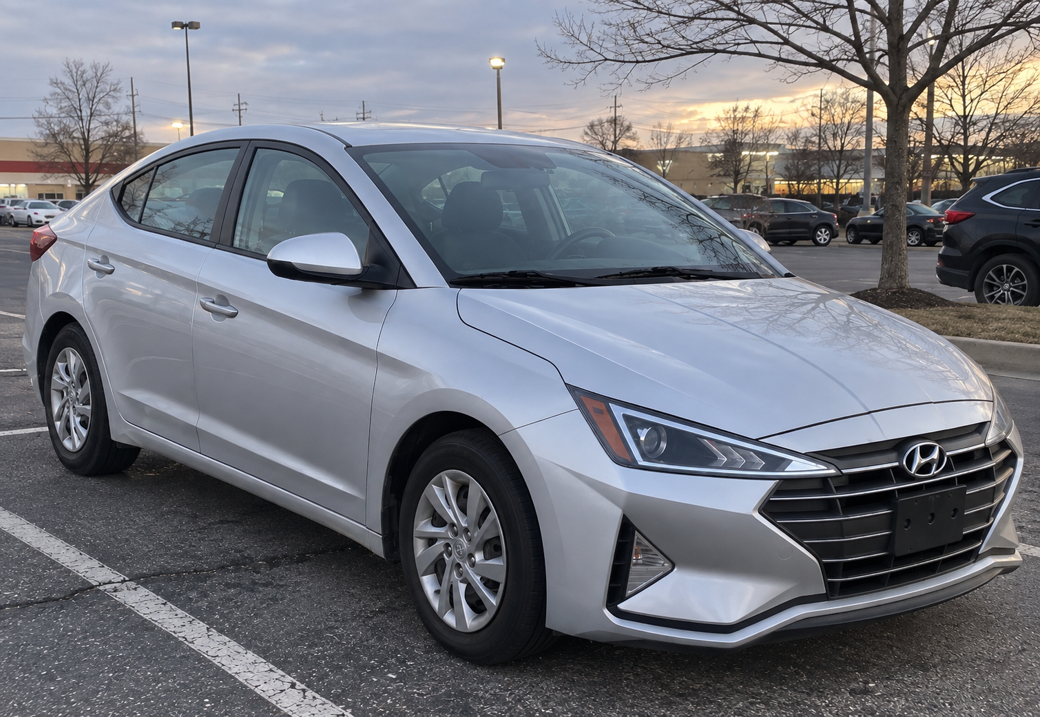 HYUNDAI Elantra 2019